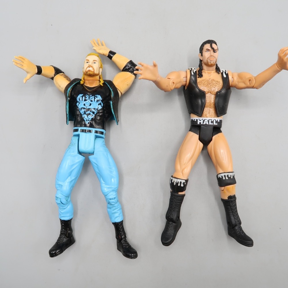 Diamond Dallas Page vs Scott Hall Wrestling Figure Vintage lot WWF 90s WWE